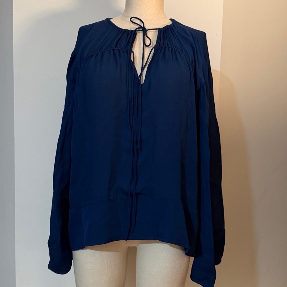 Cinq a’ Sept Blue Silk Blouse Women's Top Pullover Front Ties Medium